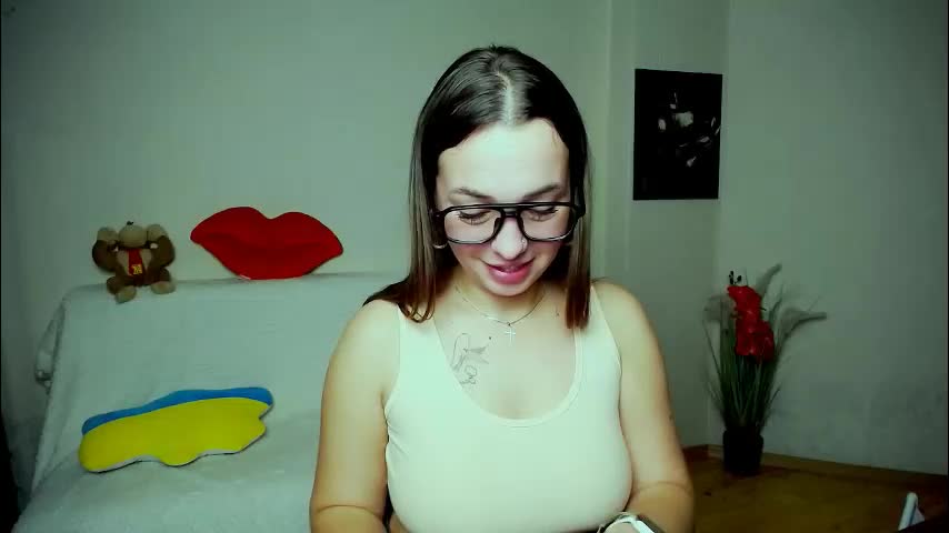 m_vikki Live Sex December 13, 2025