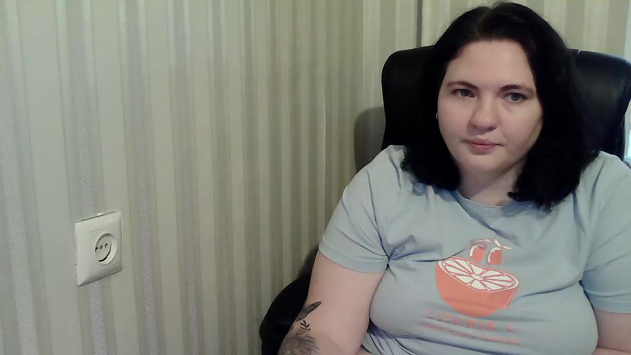 XLisaBlueX Live Sex December 13, 2025