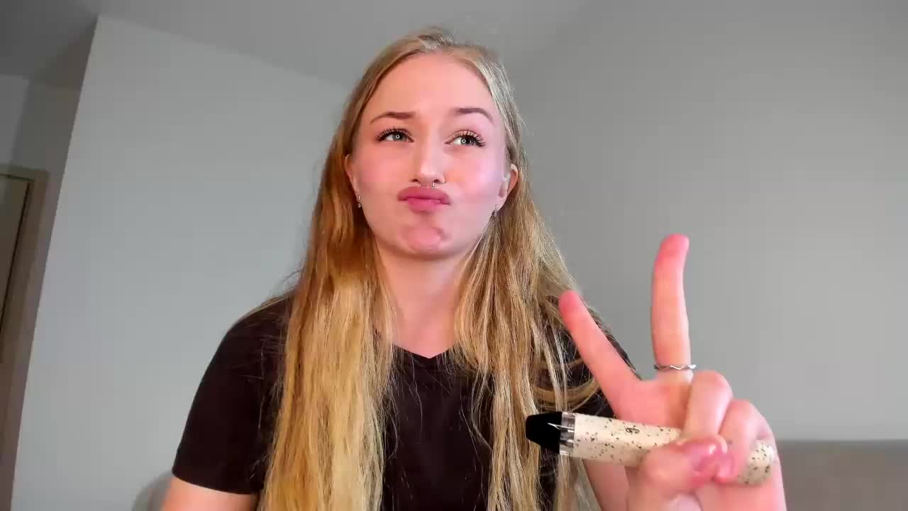 MiaMeowa Live Sex December 14, 2025