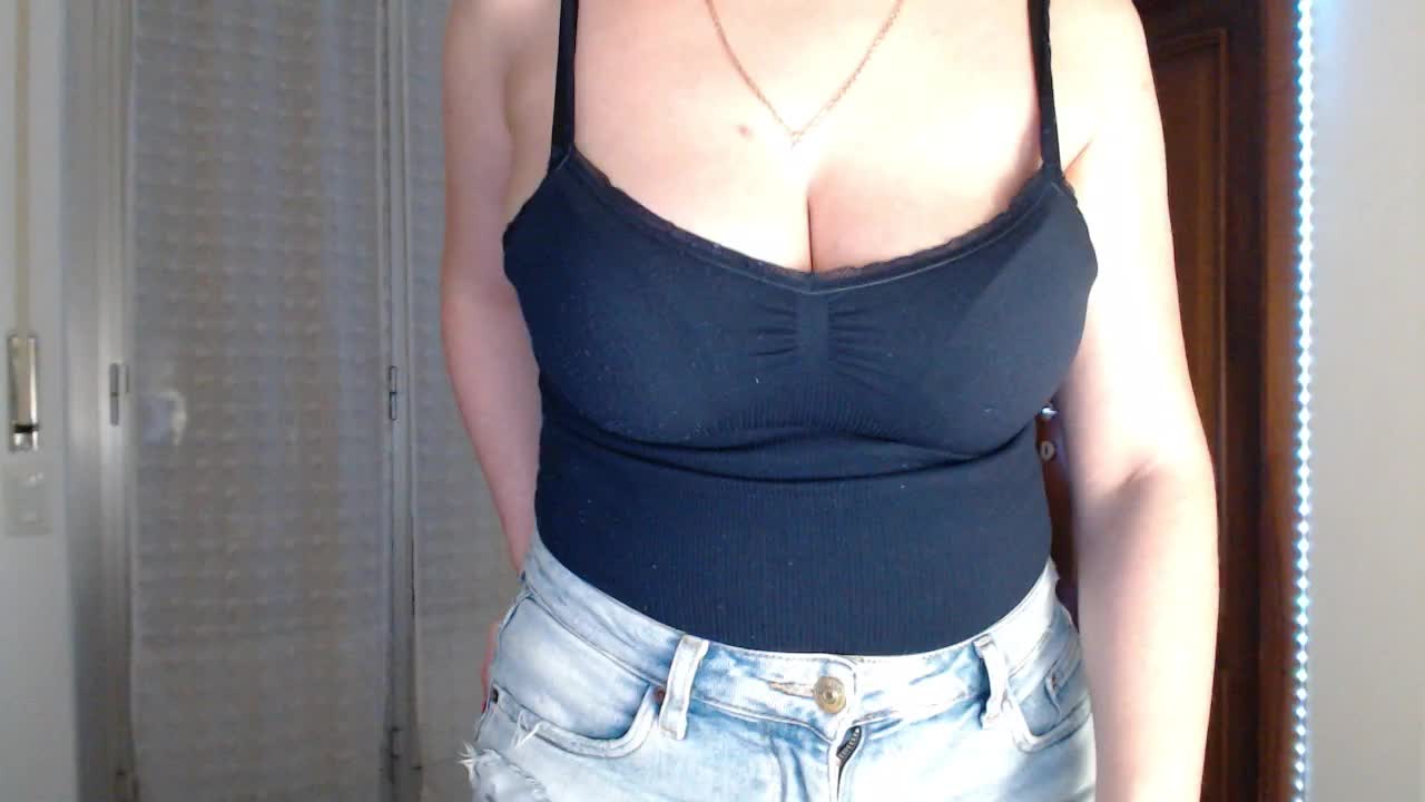 Alina-Lovely Live Sex December 14, 2025