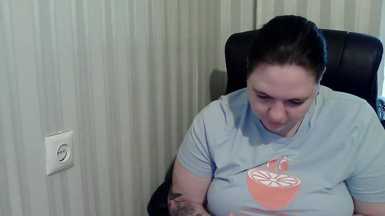 XLisaBlueX Live Sex December 13, 2025