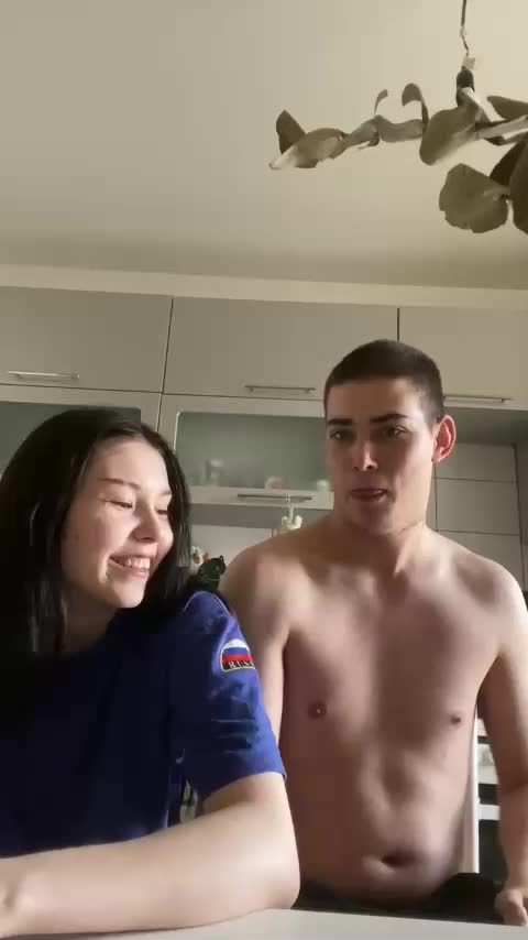 TUYA2 Live Sex December 14, 2025