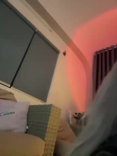 LittleDelora Live Sex December 13, 2025