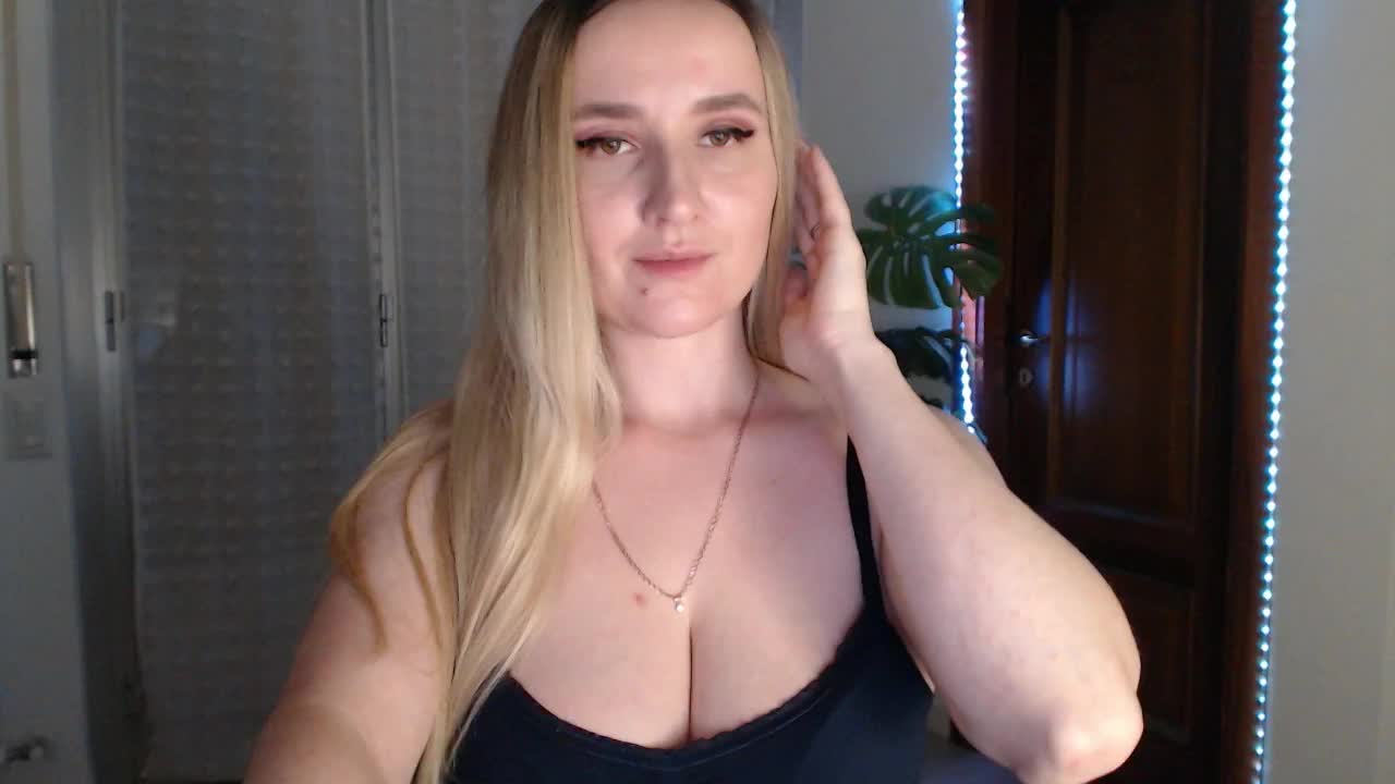 Alina-Lovely Live Sex December 14, 2025