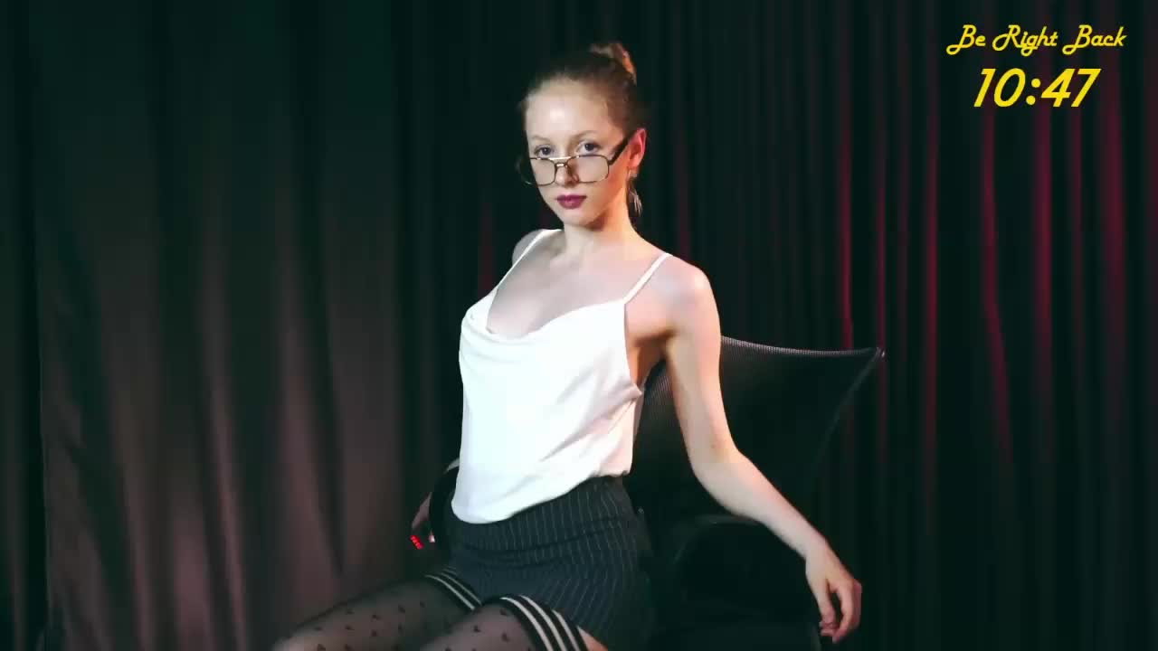 MiaVebes Live Sex December 13, 2025