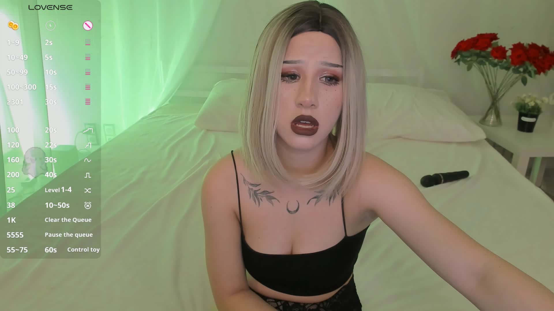 Necucubi Live Sex December 17, 2025