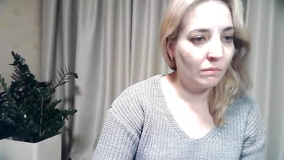 mariska-kiska Live Sex December 14, 2025