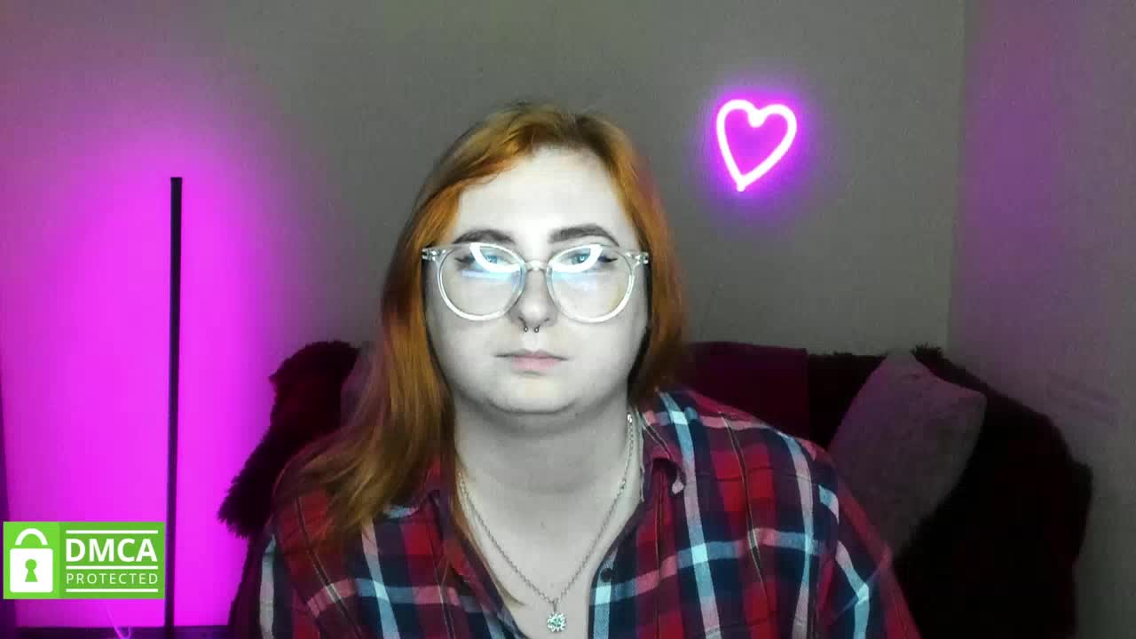 Aliciaredluv Live Sex December 17, 2025