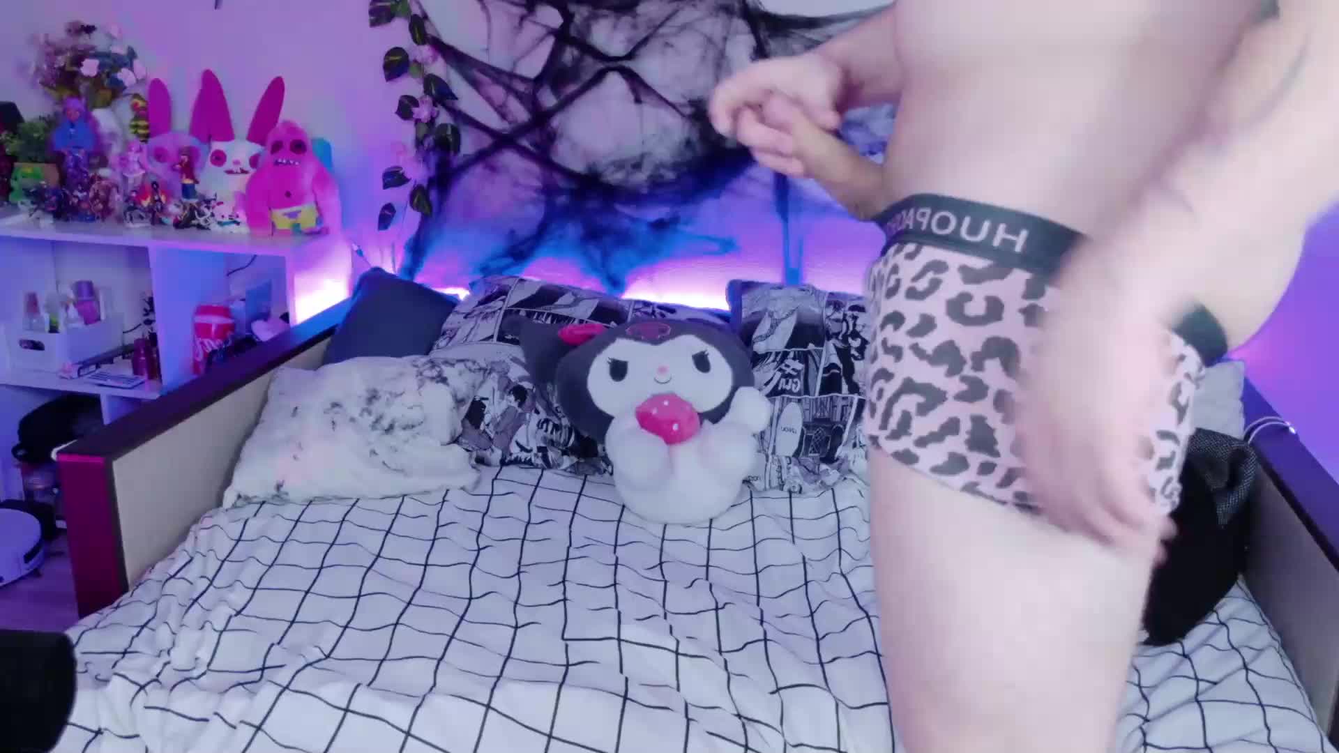 Night-angell Live Sex December 13, 2025