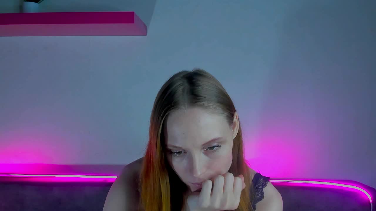 GinaLovely Live Sex December 17, 2025