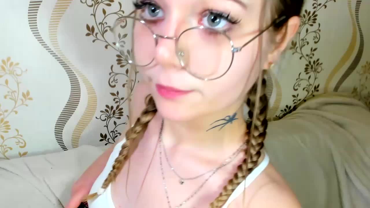 MelMooon Live Sex December 13, 2025