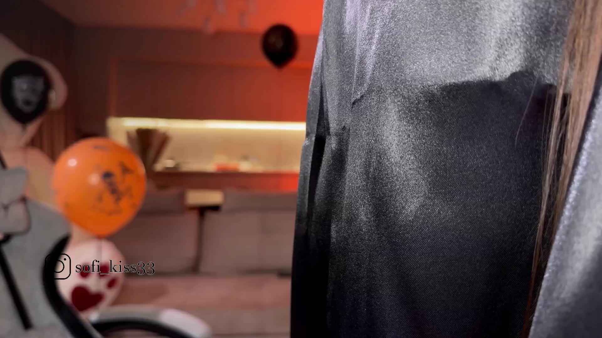 Sofi-Mi Live Sex December 17, 2025