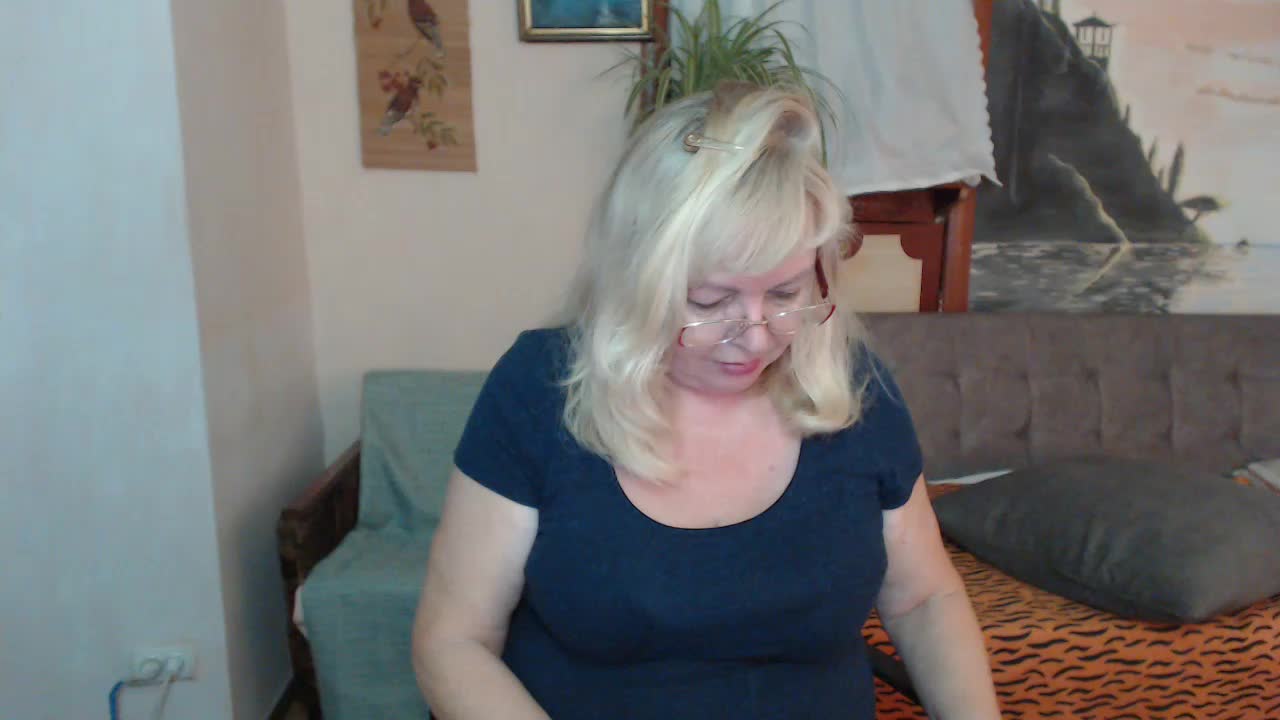 EvelynLoveShy Live Sex December 17, 2025