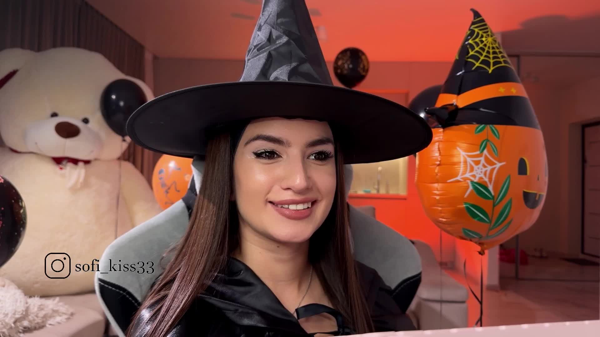 Sofi-Mi Live Sex December 17, 2025