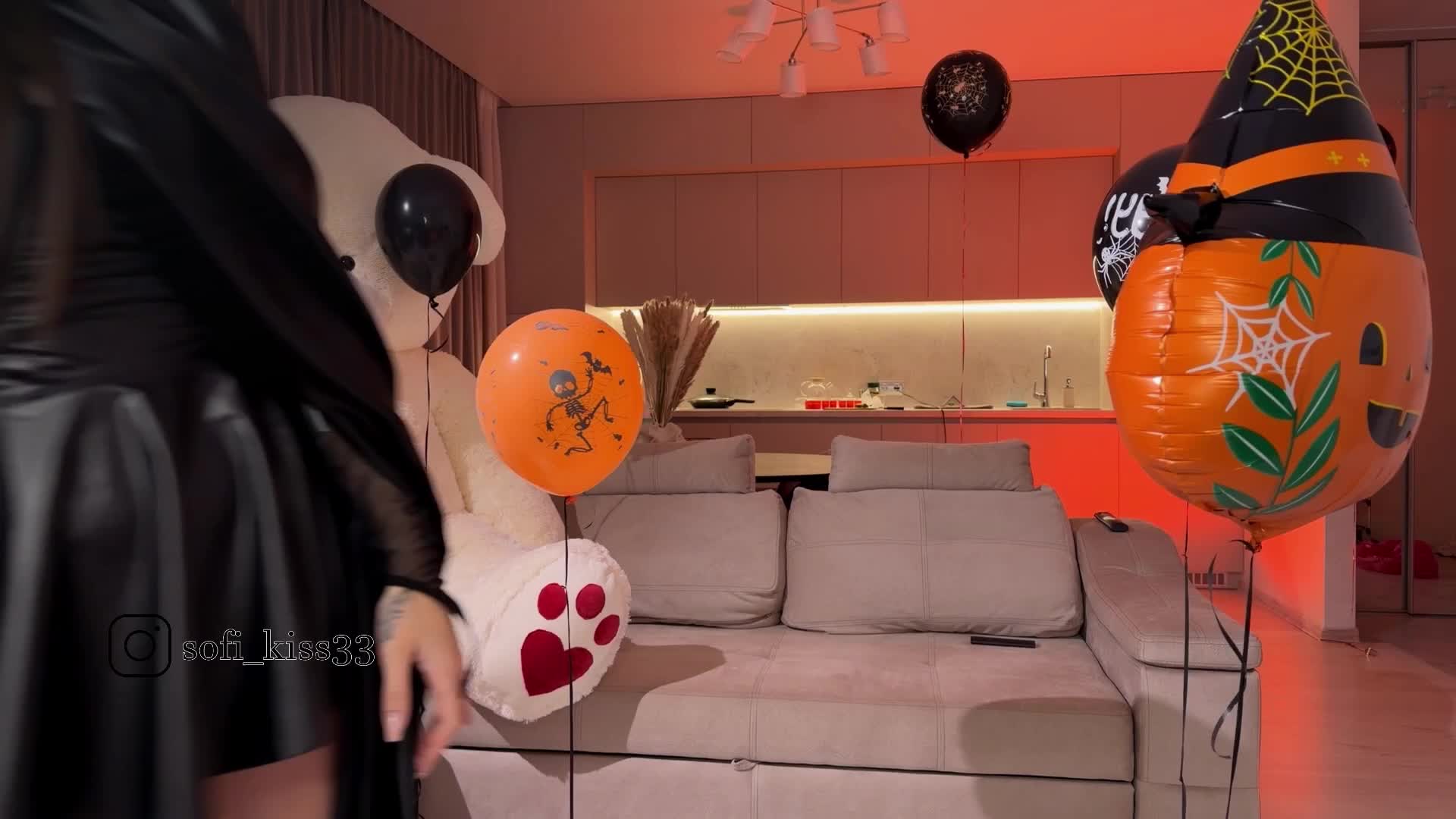 Sofi-Mi Live Sex December 17, 2025