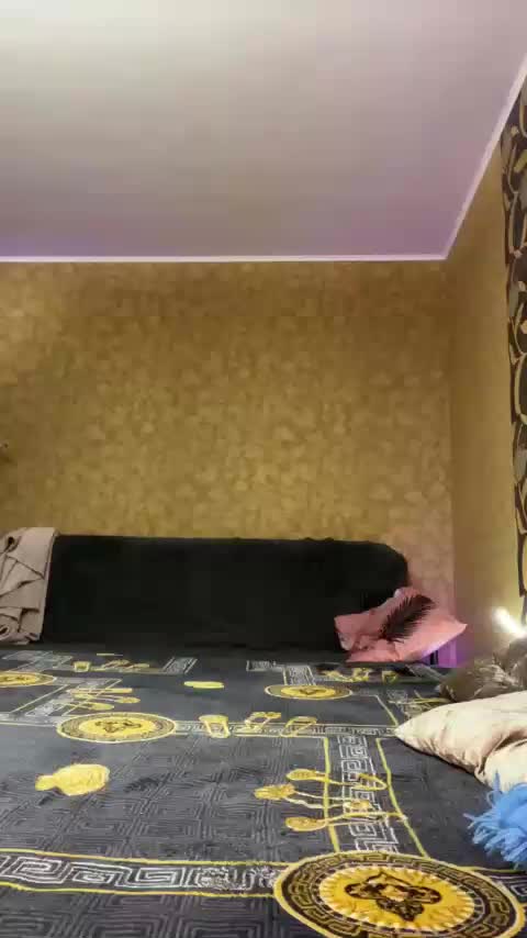 LouiseJenkin Live Sex December 14, 2025