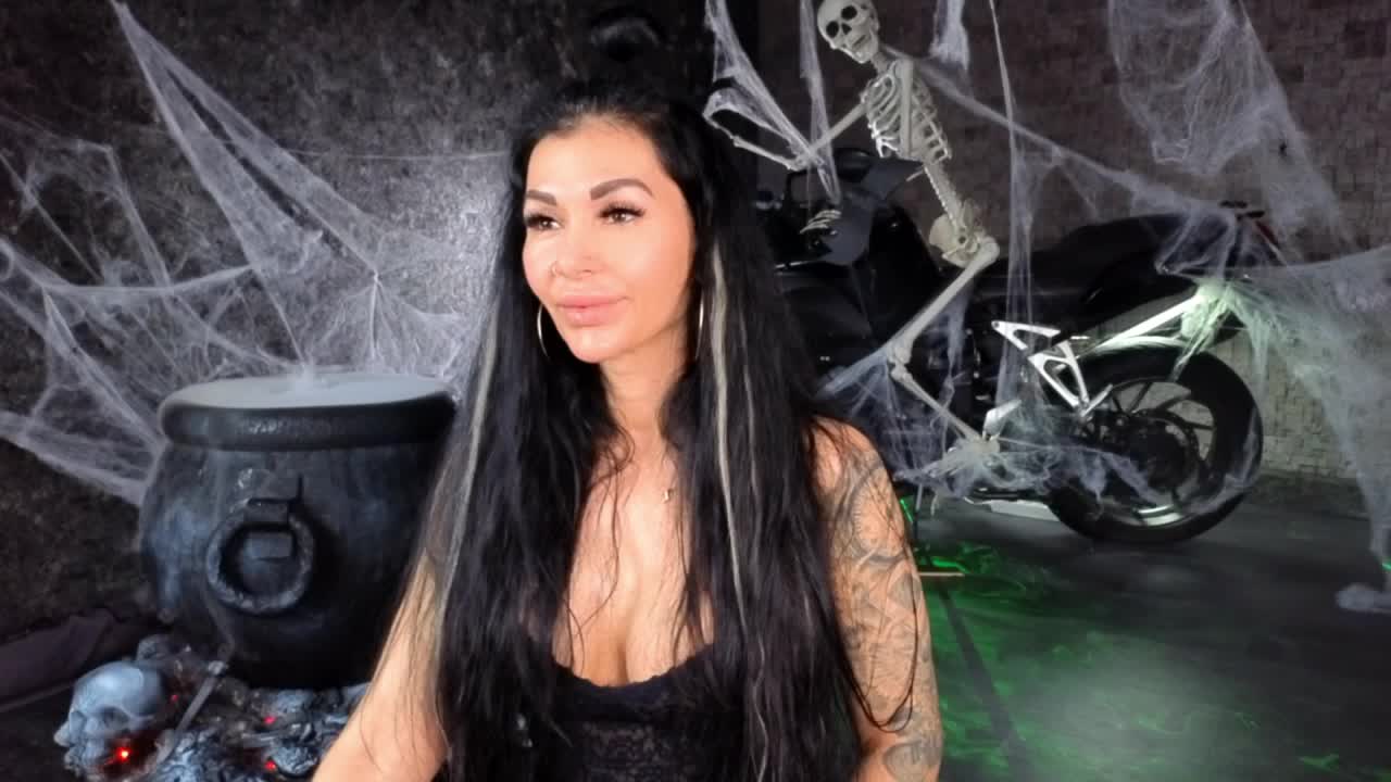 -BABAYAGA- Live Sex December 17, 2025