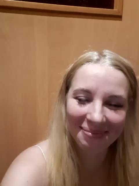 -nelya- Live Sex December 13, 2025