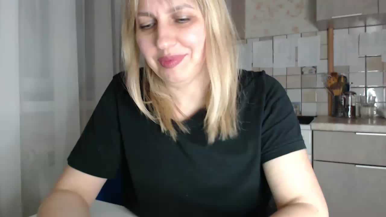 Karmella Live Sex December 13, 2025