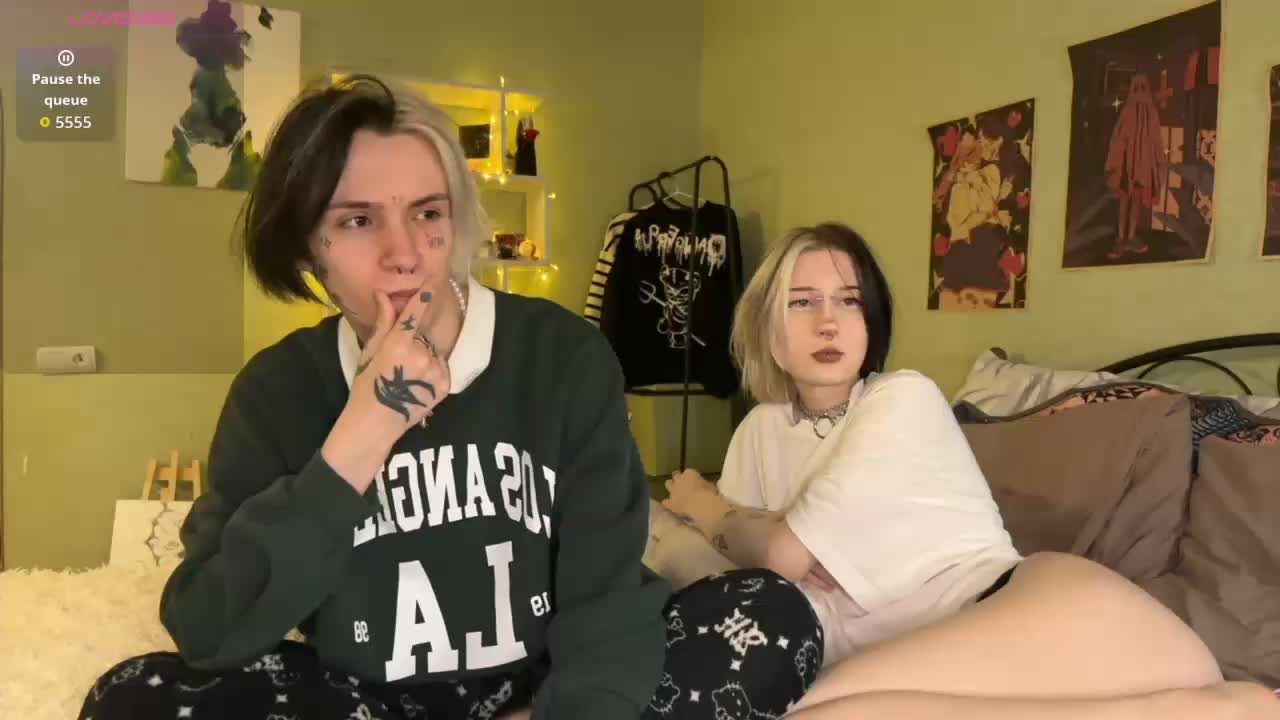 VeryRareTwins Live Sex November 1, 2025