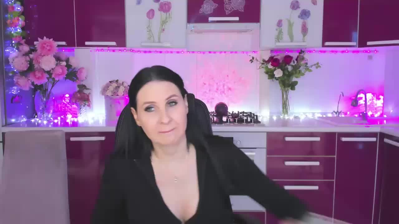 Olivija2020 Live Sex December 14, 2025