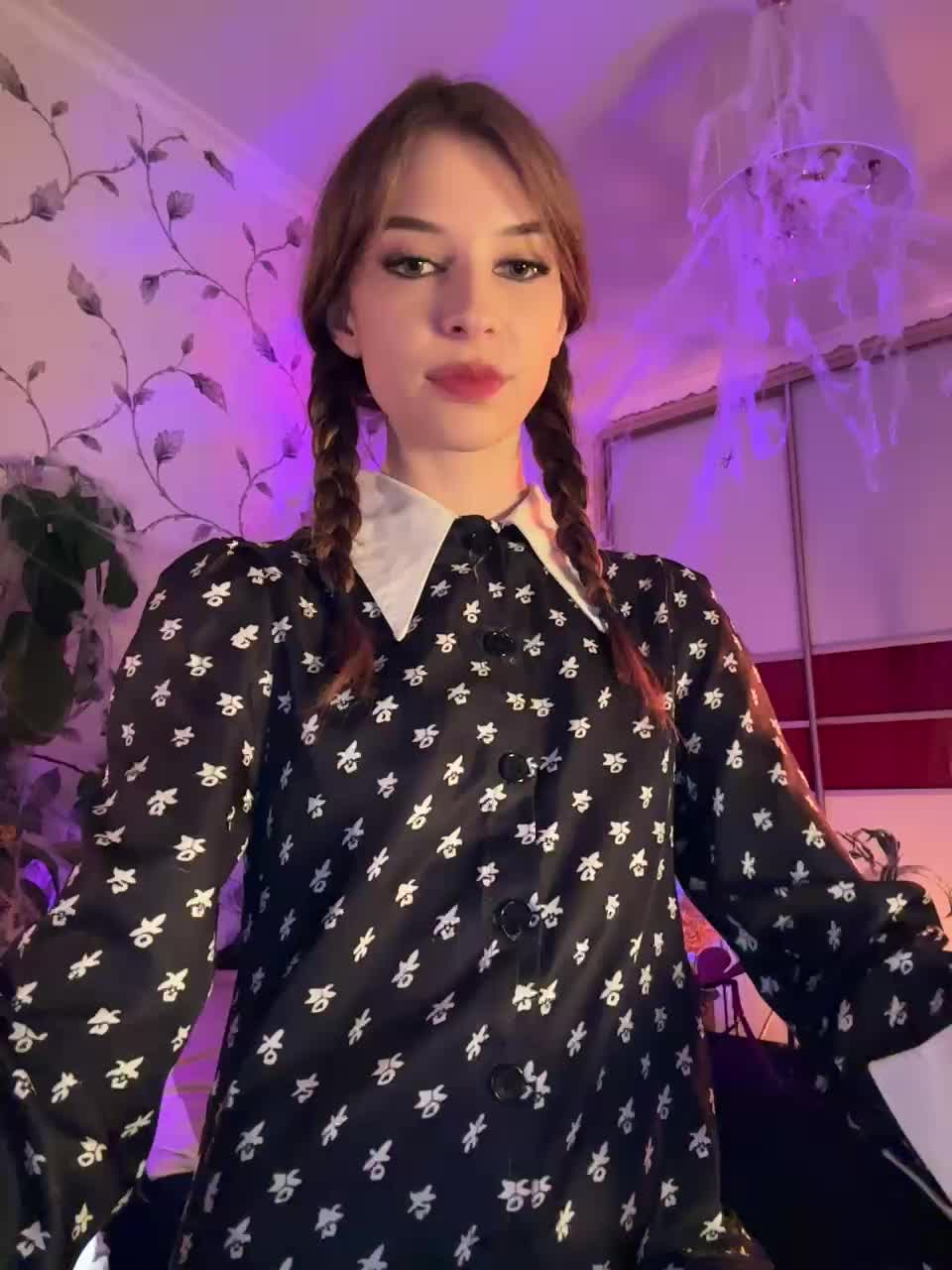 WednesdayFridayAddams Live Sex December 13, 2025