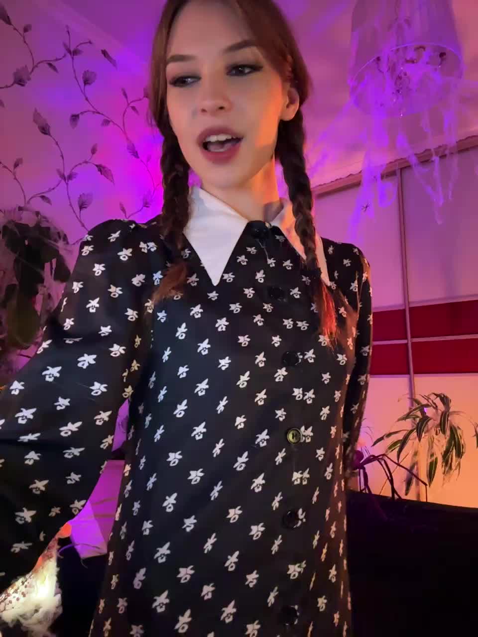 WednesdayFridayAddams Live Sex December 13, 2025
