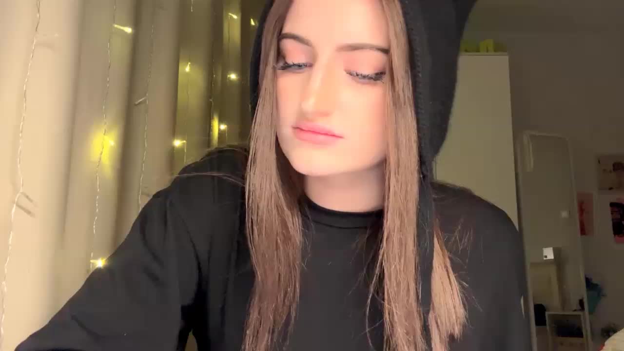 AuraLahrman Live Sex December 14, 2025