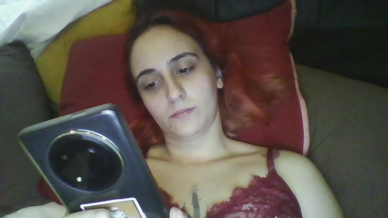 Hotredhead01 Live Sex December 13, 2025