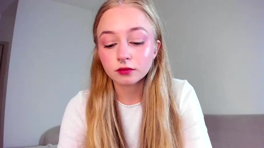 MiaMews Live Sex December 13, 2025