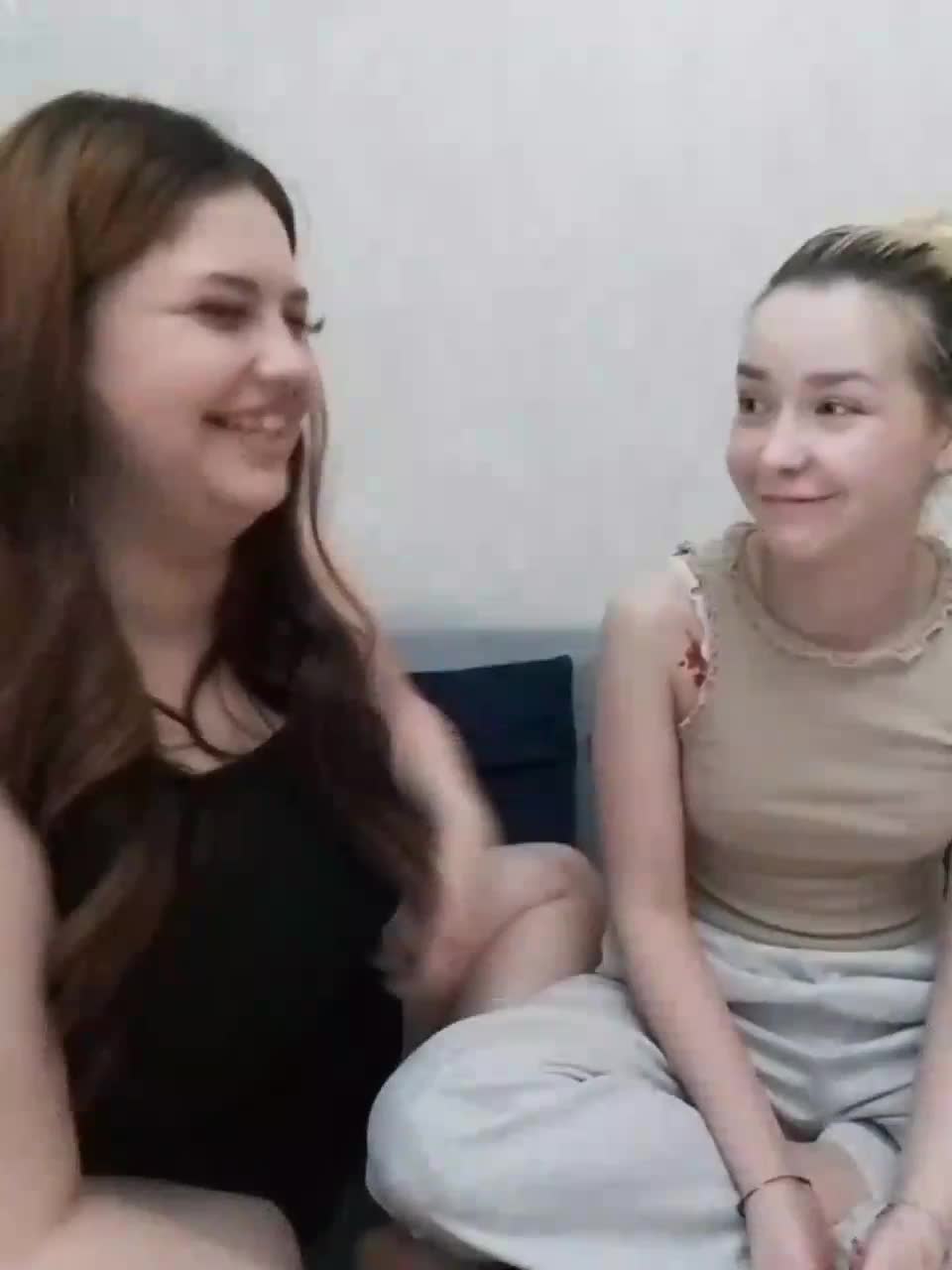 cutesmiles Live Sex December 17, 2025