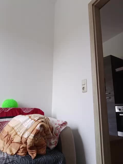 Vika211 Live Sex December 17, 2025