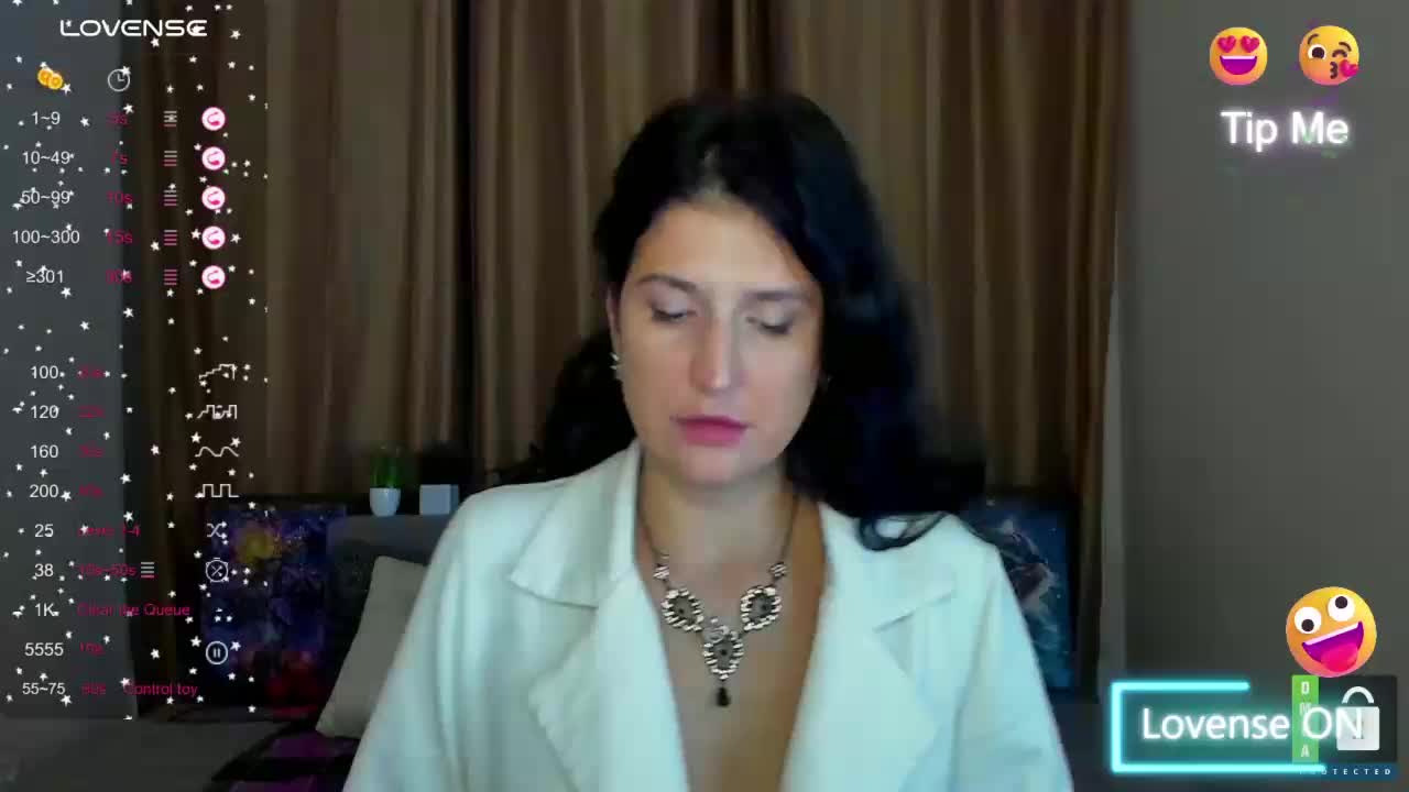 AliannaSoloKisses Live Sex December 13, 2025