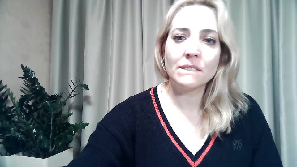 mariska-kiska Live Sex December 13, 2025