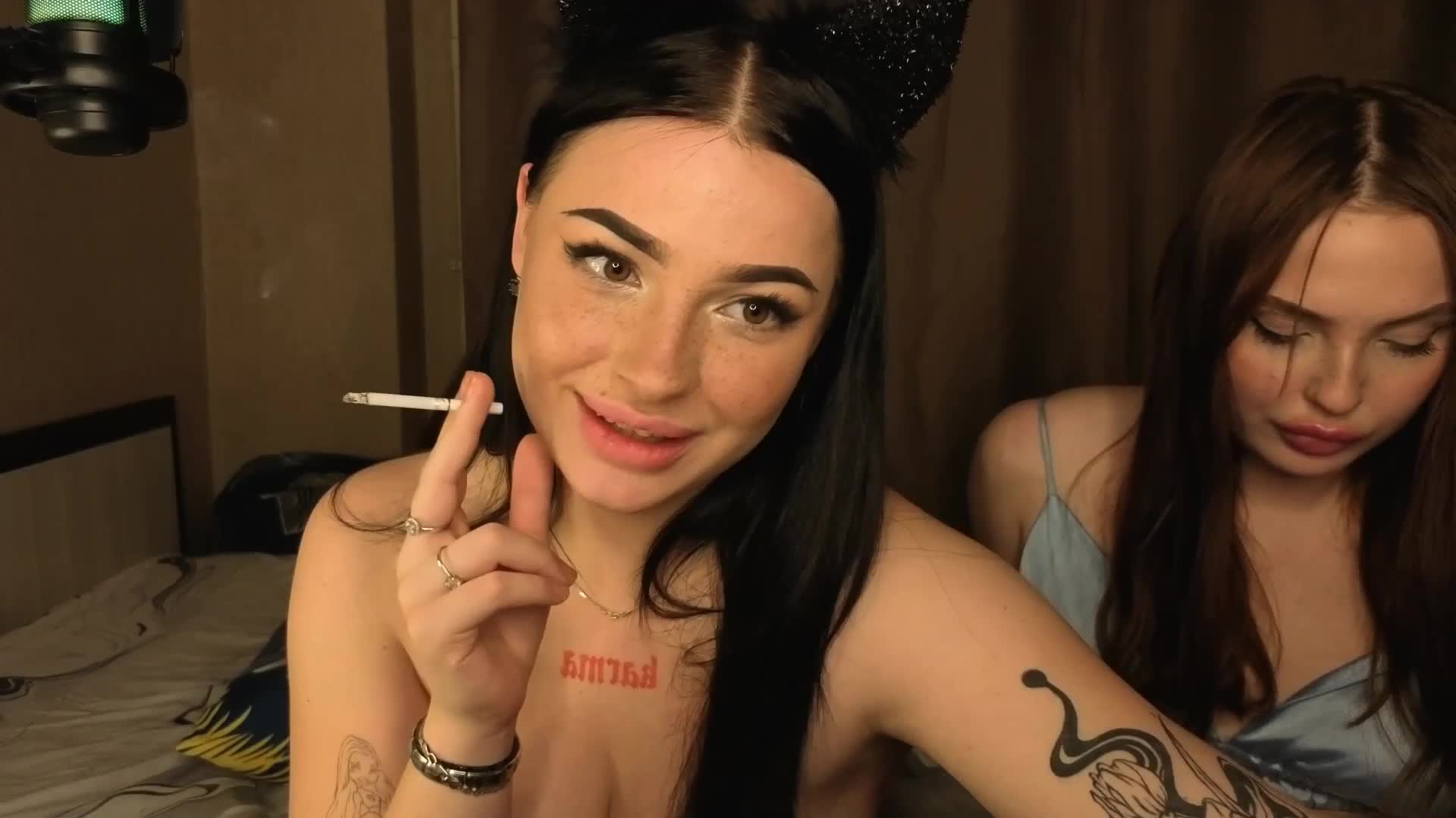 LisaAndDenis Live Sex December 17, 2025