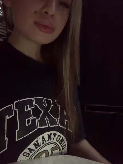 Polichkaaaa Live Sex December 14, 2025