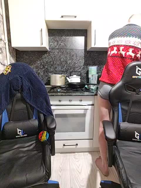 Innokentiy449 Live Sex December 14, 2025