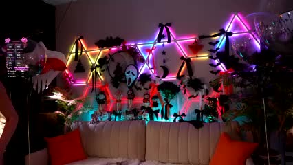 ALVUWKA Live Sex December 13, 2025