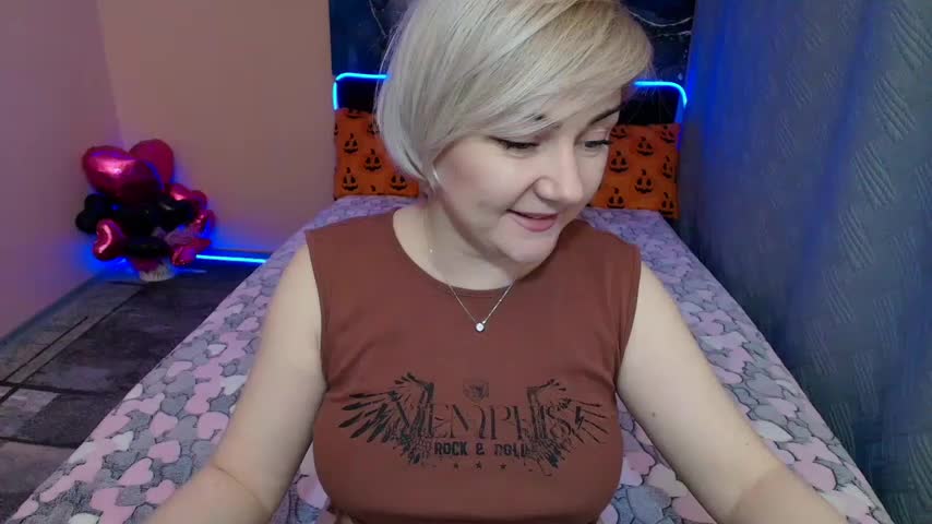 BlondPearl Live Sex December 17, 2025