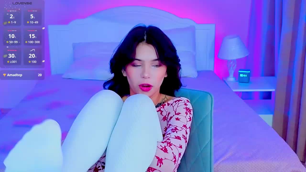 CoralineJones Live Sex December 17, 2025