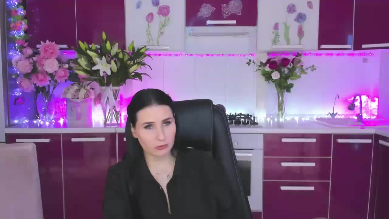 Olivija2020 Live Sex December 14, 2025