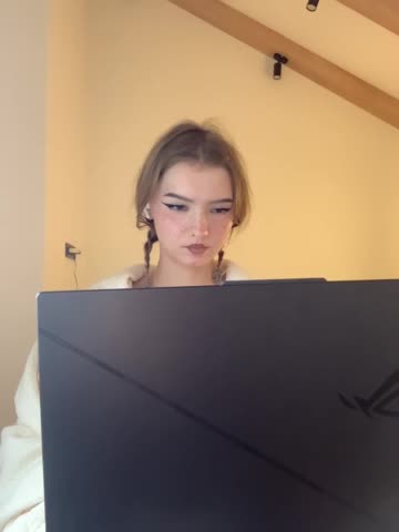 -Nezukoo- Live Sex December 17, 2025