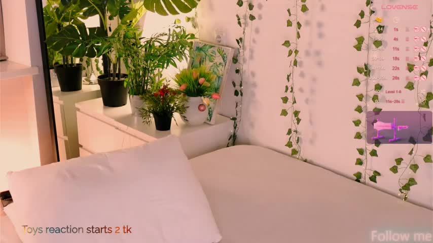 CarlyMilton Live Sex December 14, 2025