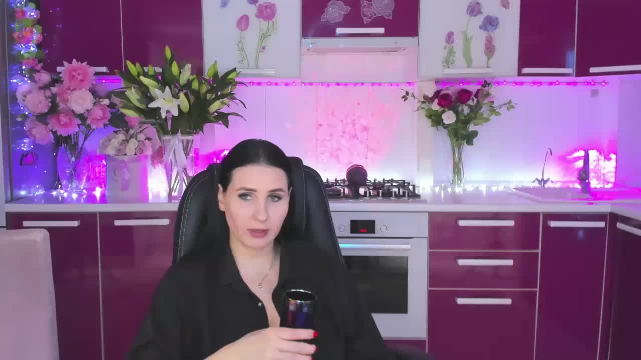 Olivija2020 Live Sex December 14, 2025