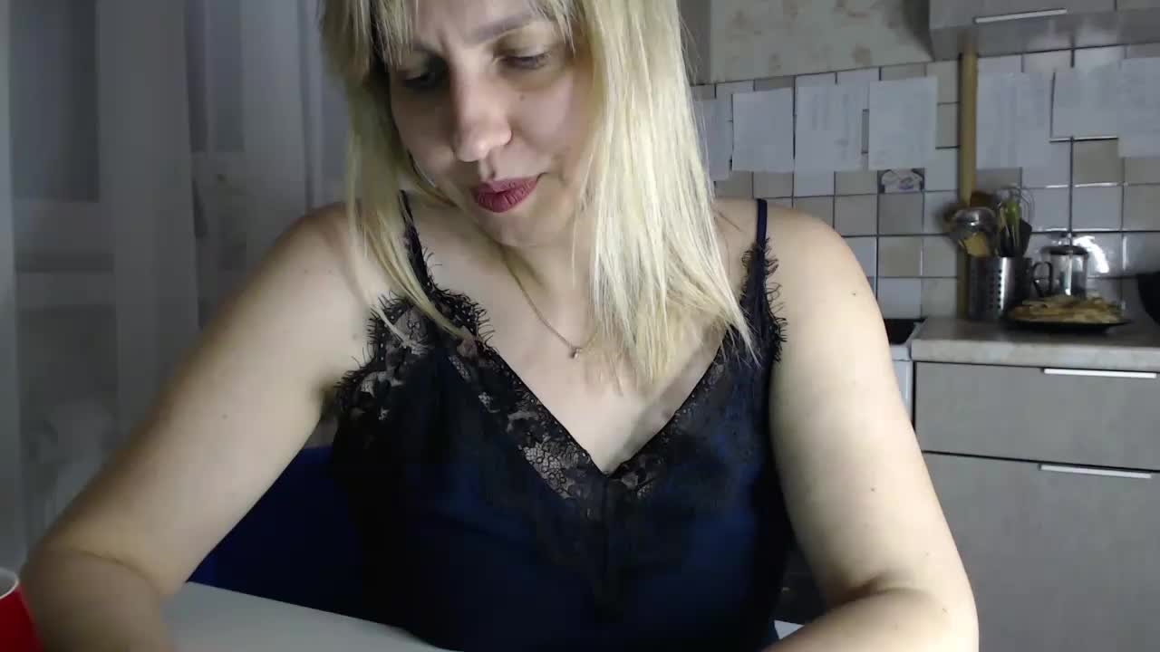 Karmella Live Sex December 13, 2025