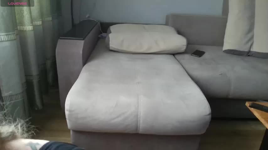 Milaa1998 Live Sex December 14, 2025