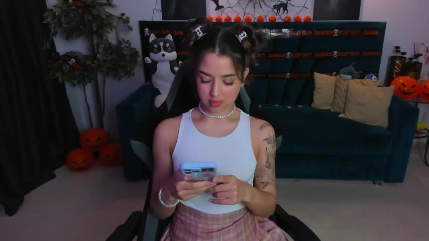 CharleneWoods Live Sex December 13, 2025