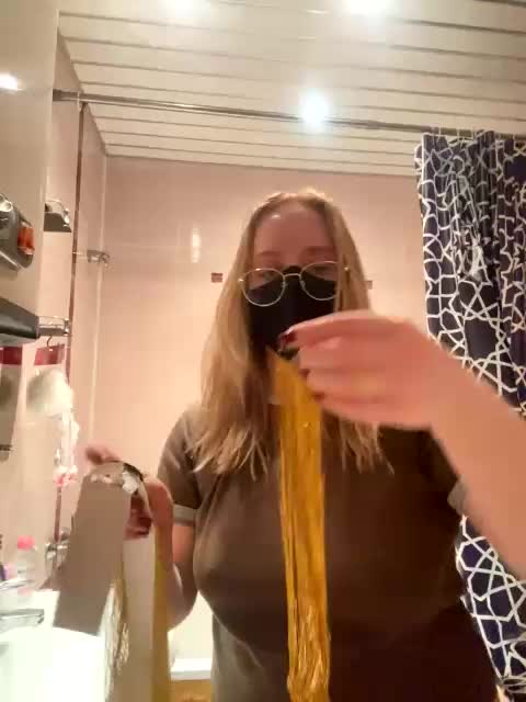 Donut-red Live Sex December 13, 2025