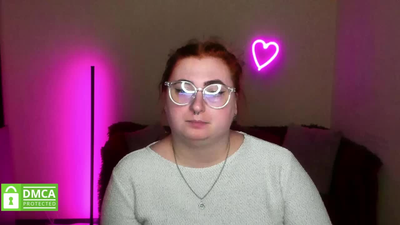 Aliciaredluv Live Sex December 17, 2025