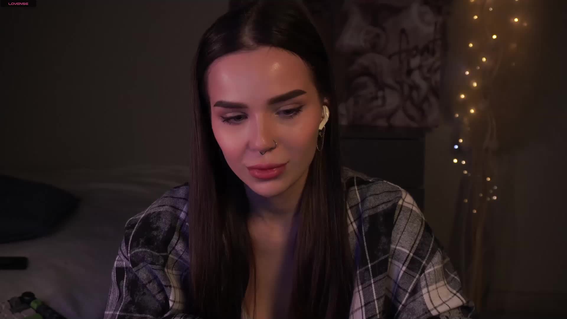 MiniNika Live Sex December 14, 2025